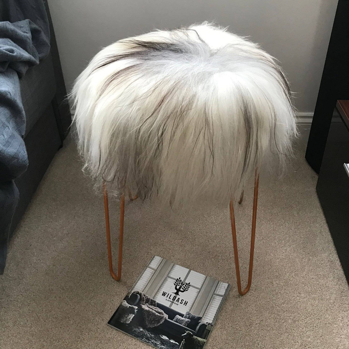 Icelandic Sheepskin Roundie Seat Cover White with Grey